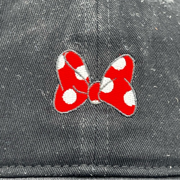 NWT Disney Minnie Mouse Black Hat and PVC Key Chain - Picture 5 of 6